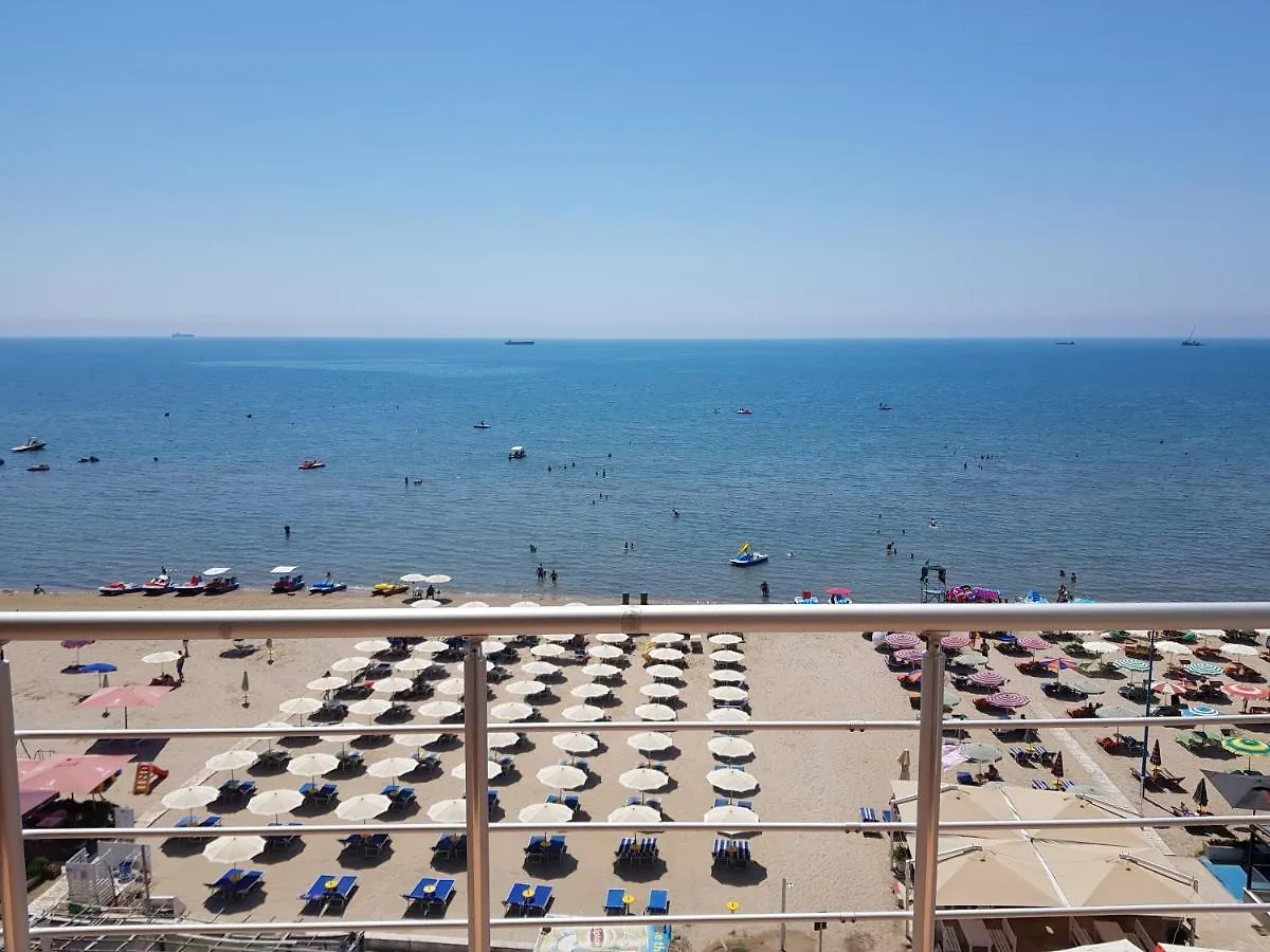 Seaview Apartments Right At The Beach Durres