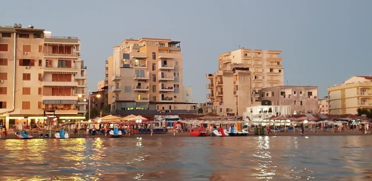 Seaview Apartments Right At The Beach Durres