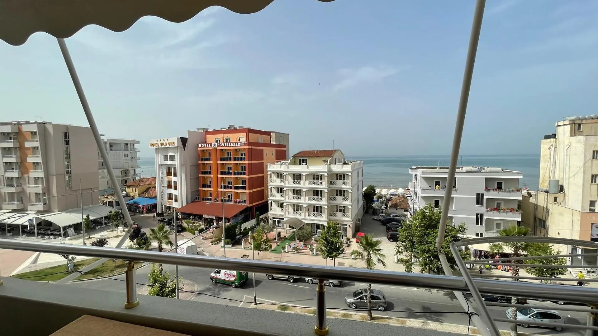 Seaview Apartments Right At The Beach Durres 0*,